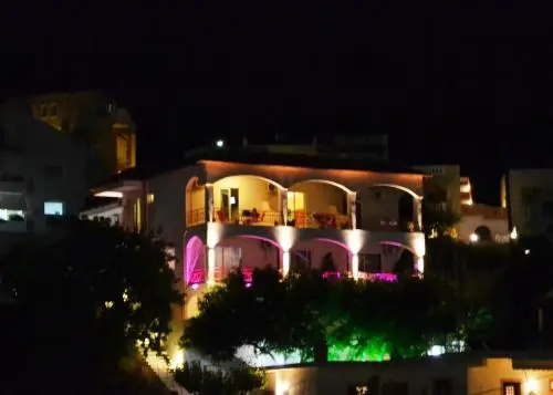 Bella Vista