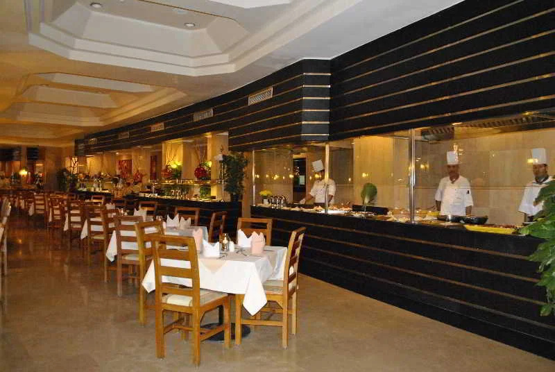 Food & Beverage