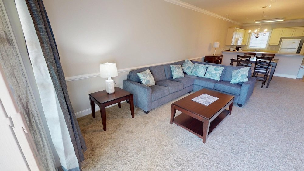Magnolia Pointe Luster Leaf 4879-303