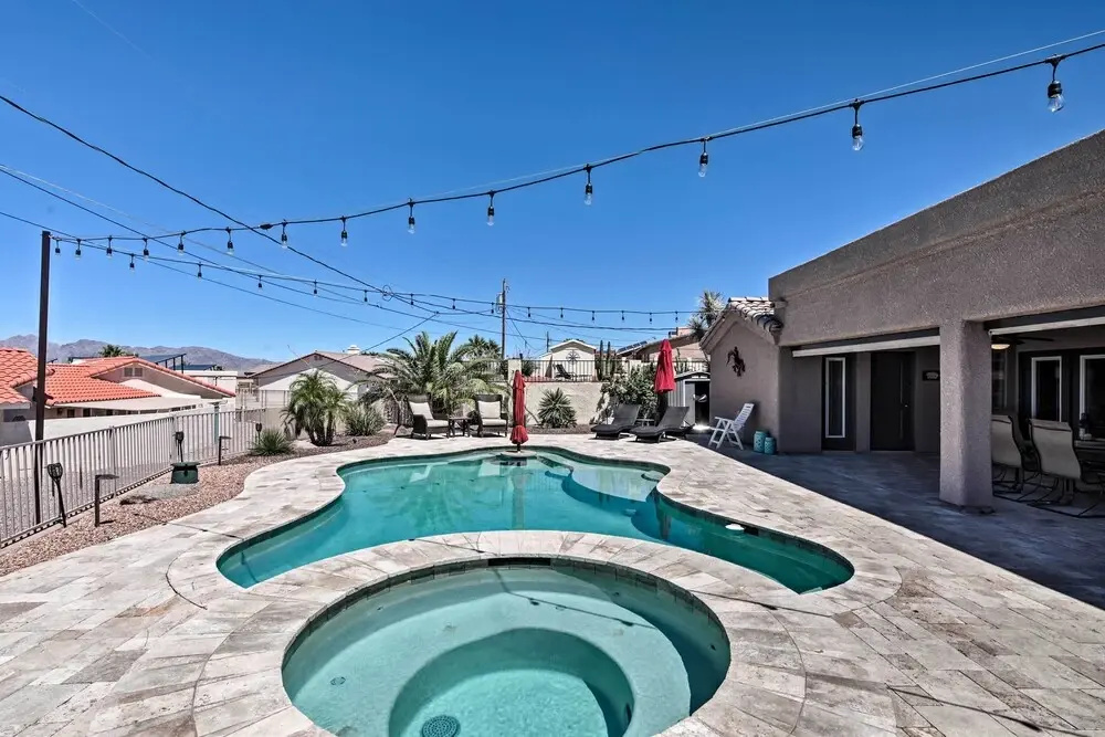 Pool, Hot Tub & Lake Views: Lake Havasu Home!