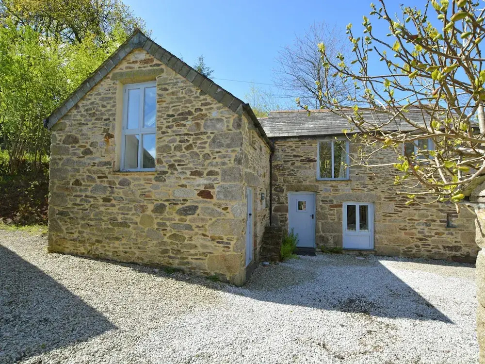 Bright, Spacious Holiday Home in Cornwall With a Garden and a Wood-burning Stove