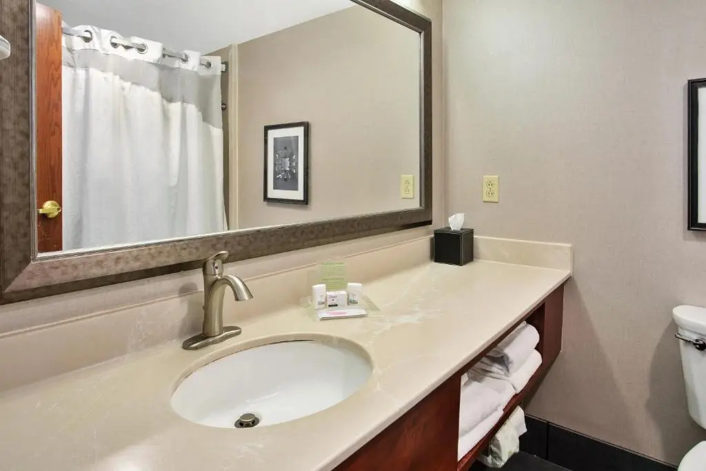 Holiday Inn University Plaza-Bowling Green by IHG - Chambres