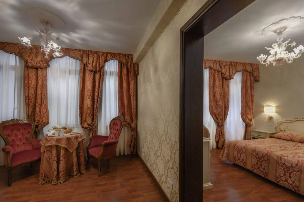 Hotel photo 10