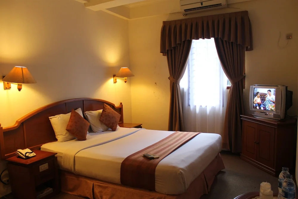 Mega Matra Hotel - Chambres
