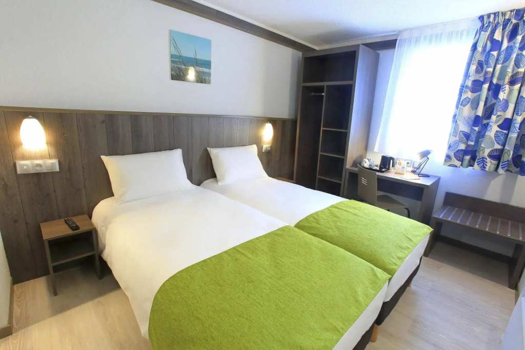 Brit Hotel Calais - Général