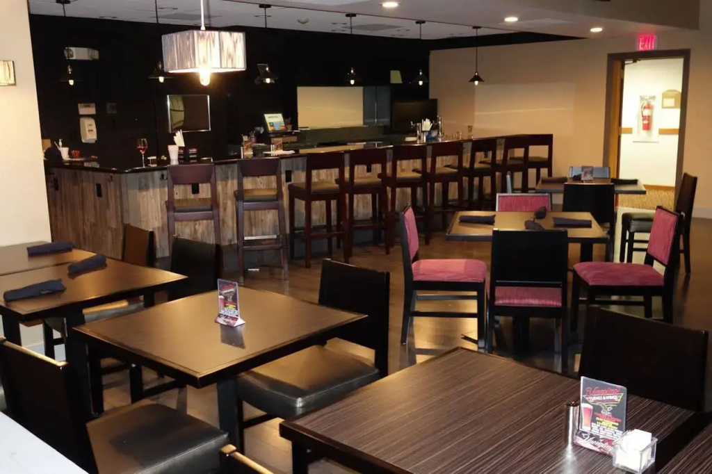 Ramada by Wyndham Clarion - Général
