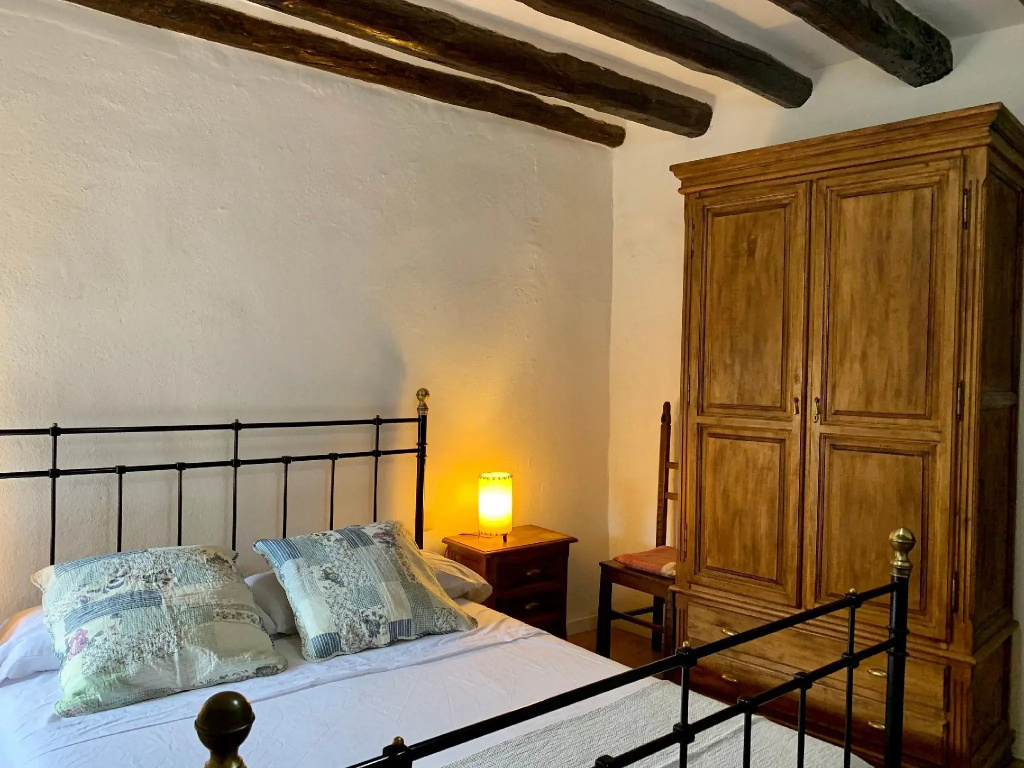 2 Bedrooms Cottage