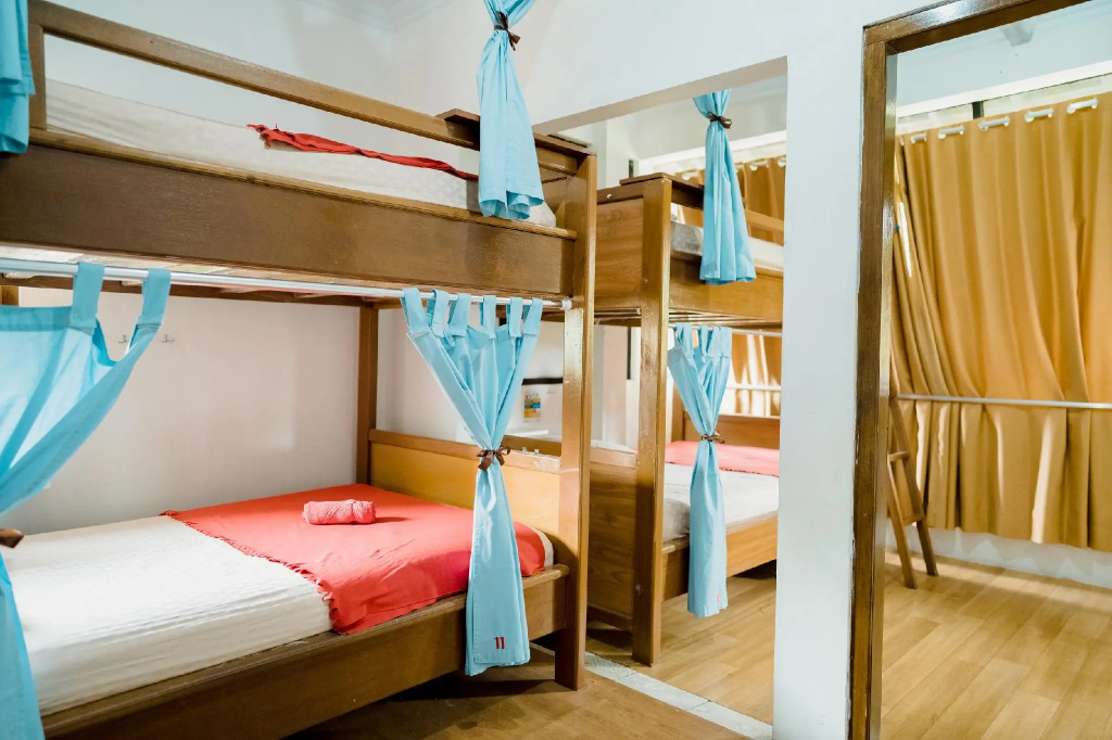 Bed in Dorm