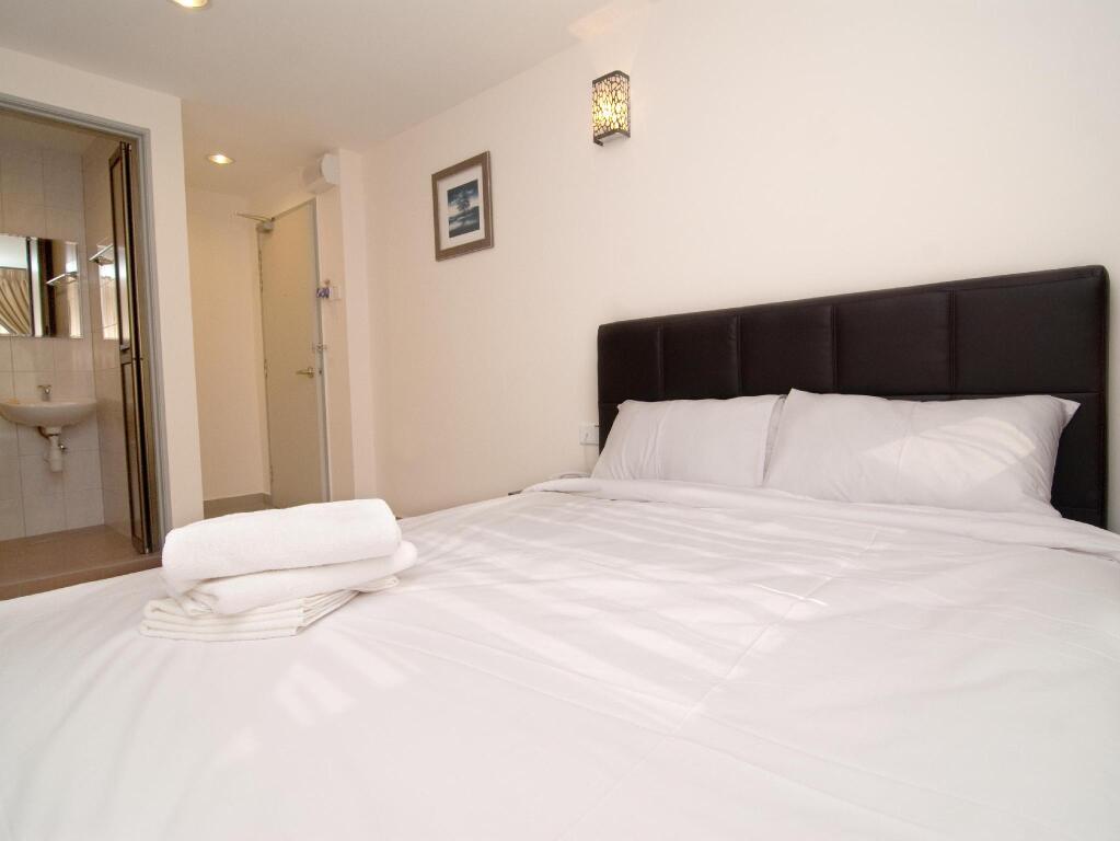 Hotel A-One