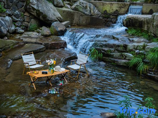Only this fairyland, designer art villa mountain lodging