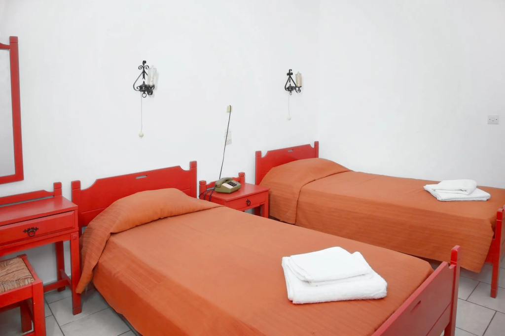Asterias Hotel Seafront — 3