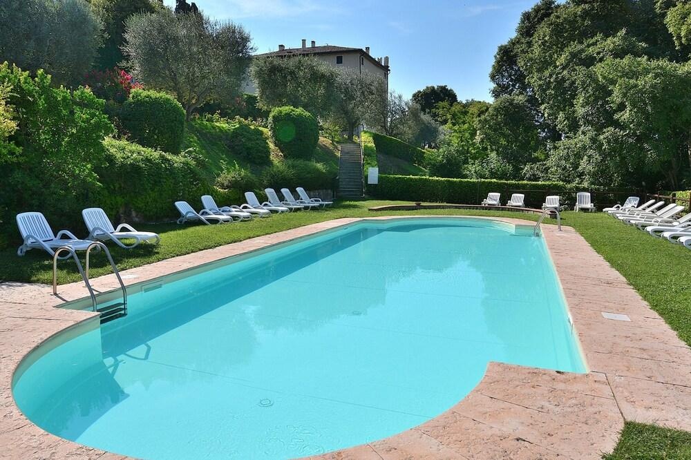The Knight Loft With Pool