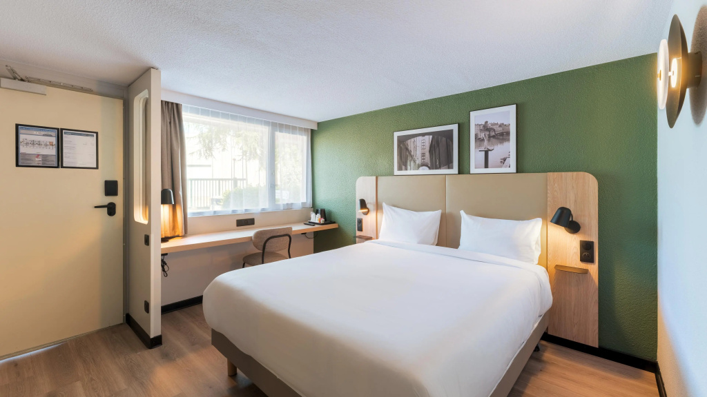 Campanile NATURE - Lyon Airport - Chambres