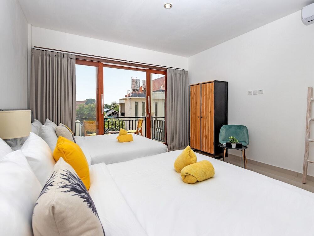 gallery_image_hidden_19