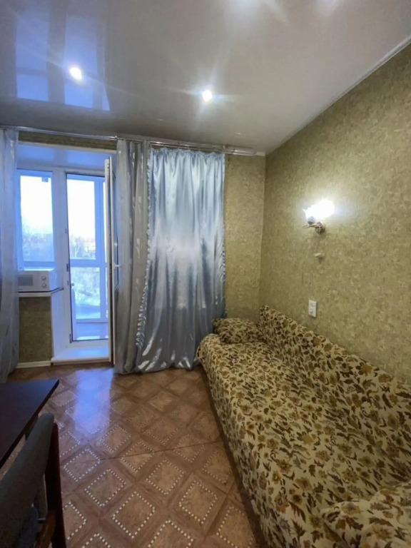 Желтый Нарцисс на улице Войкова - фото 10