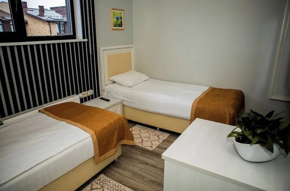 Economy room