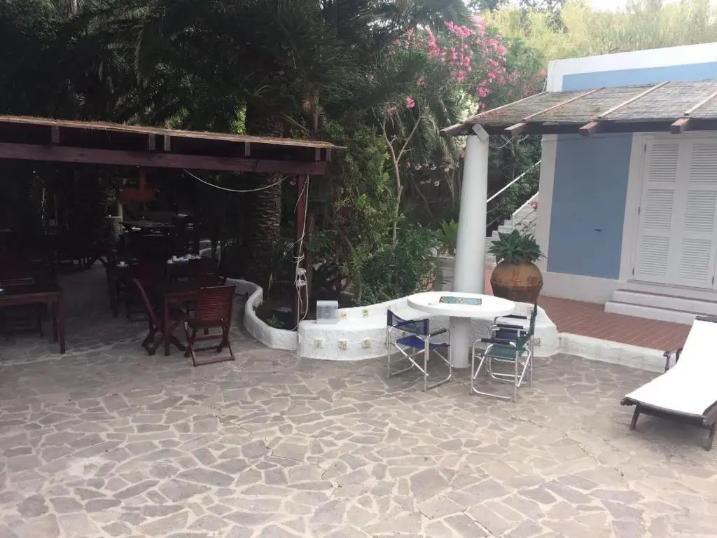 Cala Cavone Guest House