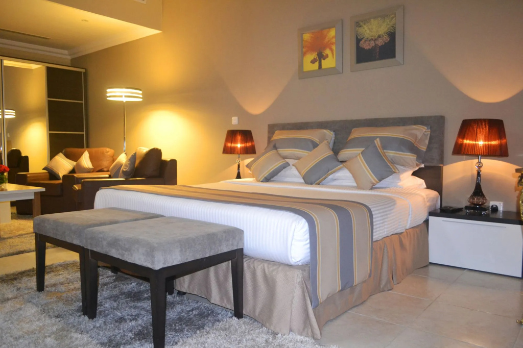 Magnum Hotel & Suites West Bay - 5