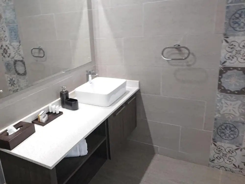 Luxury Double room with balcony and with garden view (twin beds)