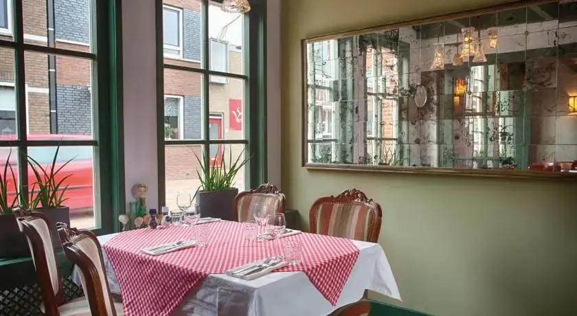 Hotel photo 11