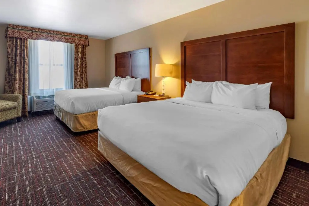 Spark by Hilton Shawnee - Chambres