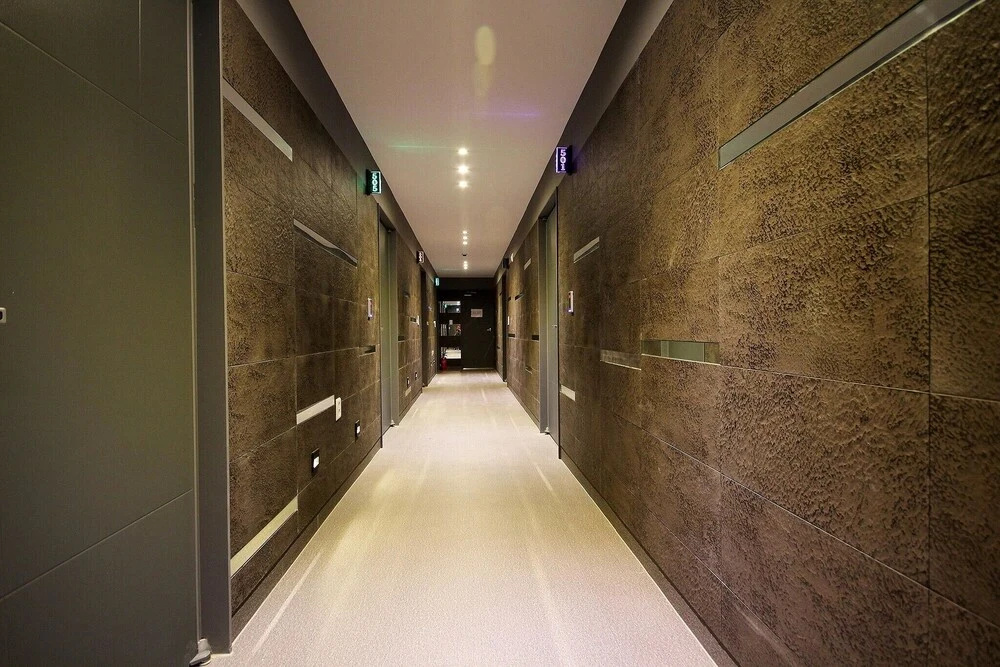 Lobby & Reception