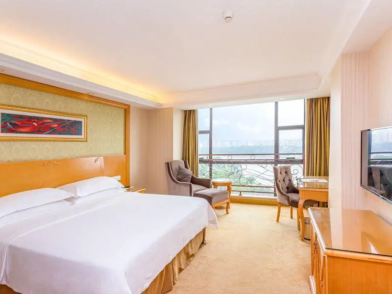 Vienna Hotel Guangzhou Chimelong Dashi Metro Station - Chambres