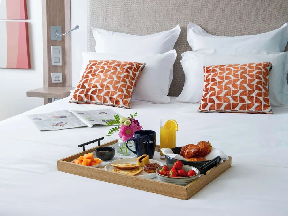 Executive Double room with river view (full double bed)