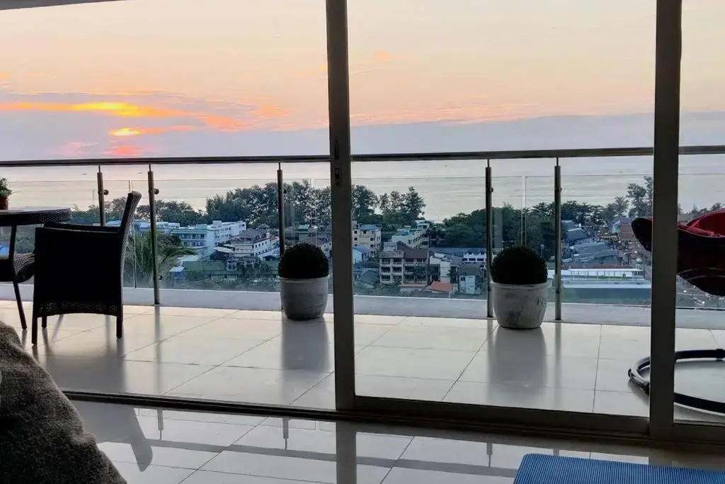 Sunset Plaza Karon 2 bedrooms Nice Sea View - Chambres