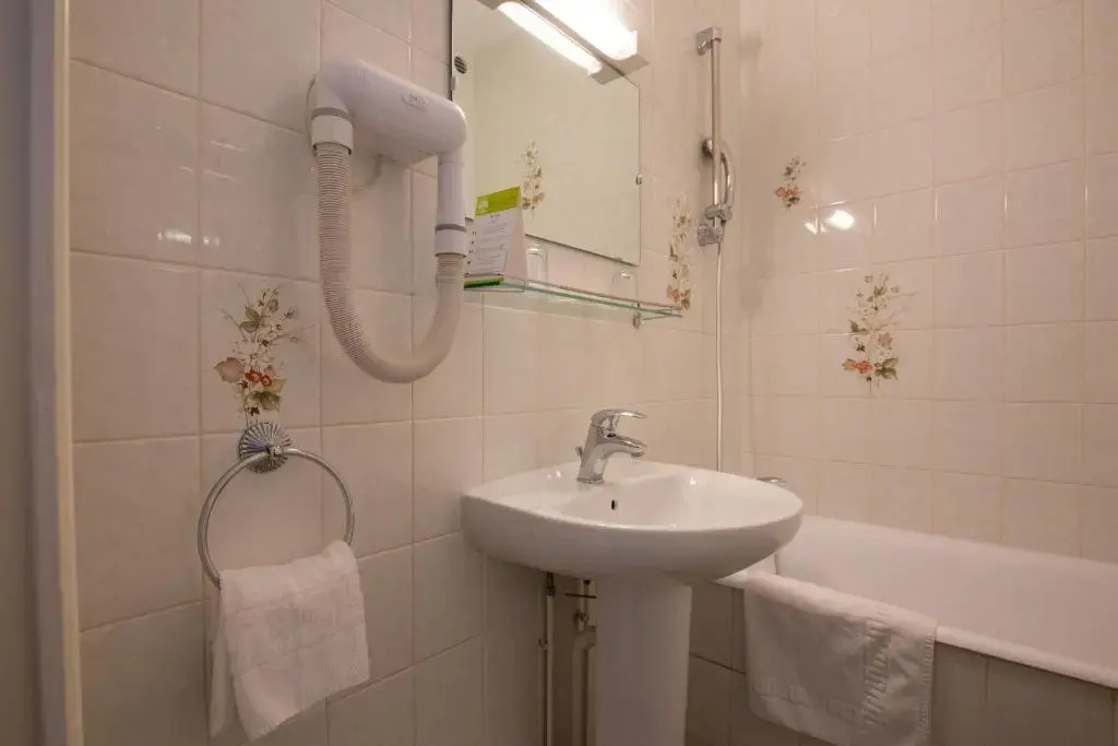 Brit Hotel Europ Bergerac - Chambres