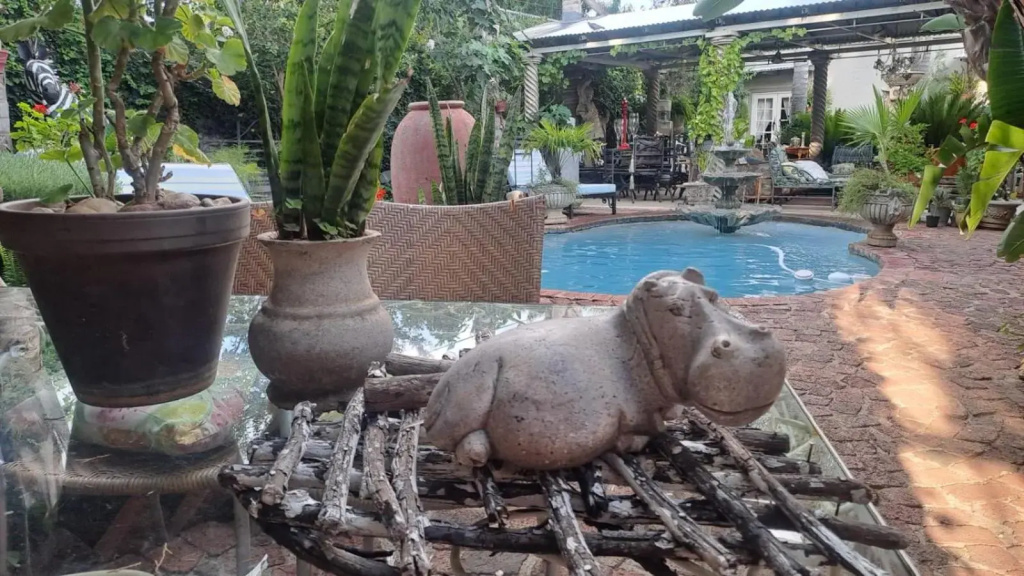 Michael-Angelo Guest House
