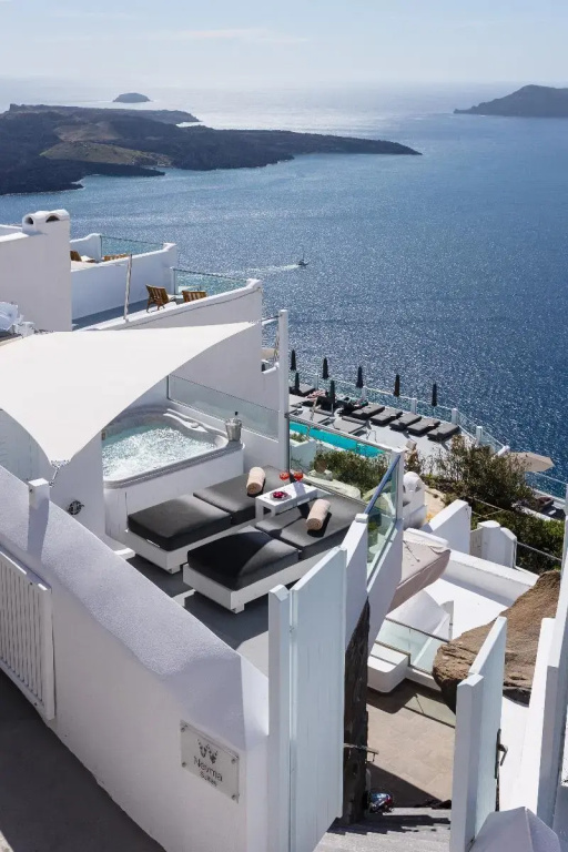 Suite with balcony and with view