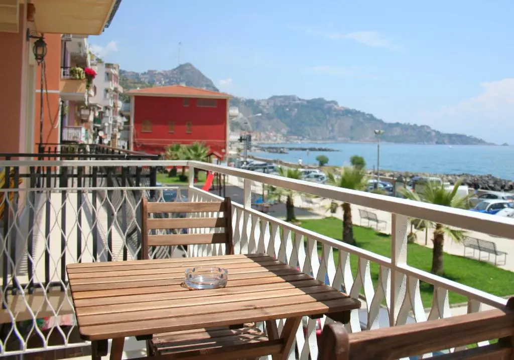 Mediterraneo Guesthouse - Chambres