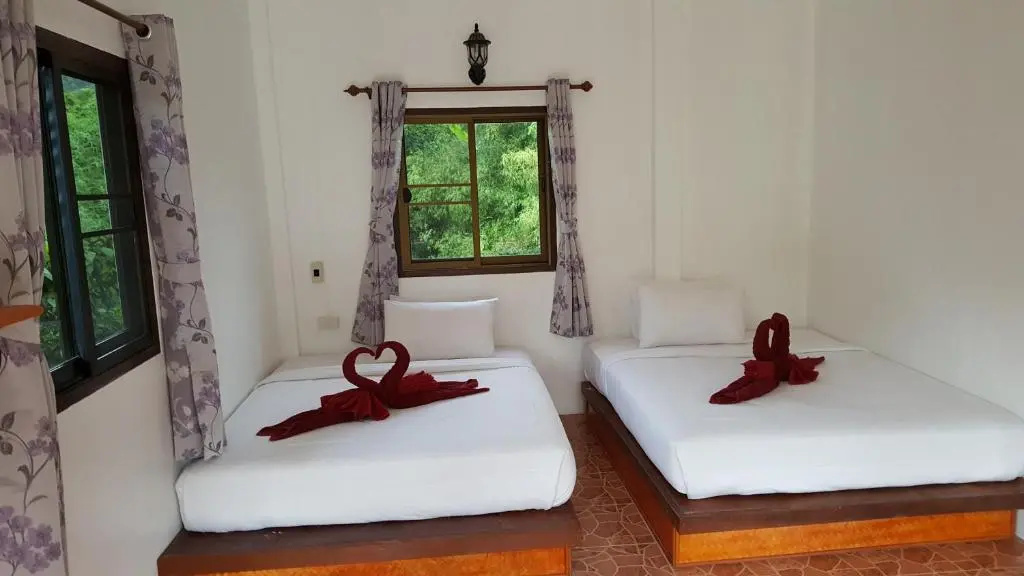 Khao Sok Jungle Huts Resort - Général