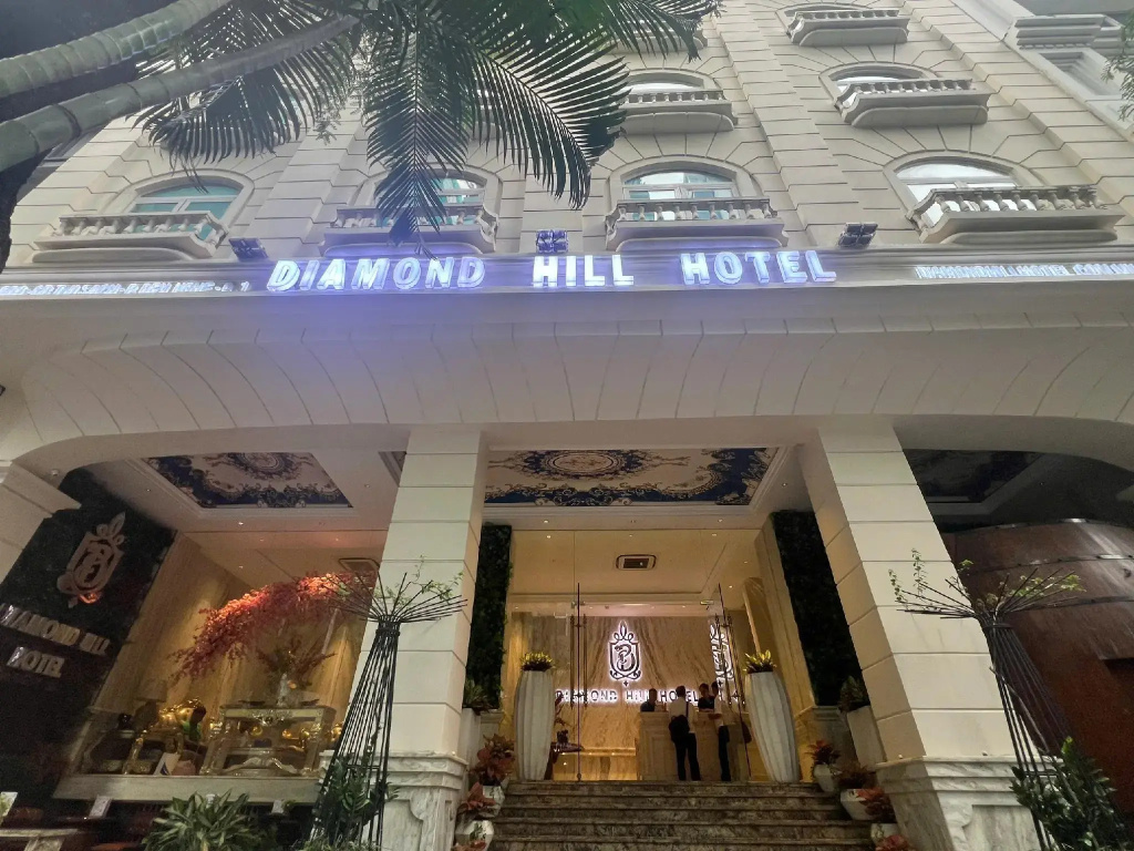 Diamond Hill Hotel