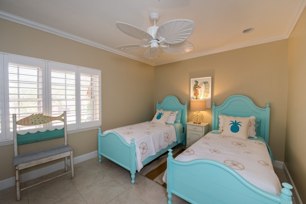 Coral Reef by Cayman Villas 1