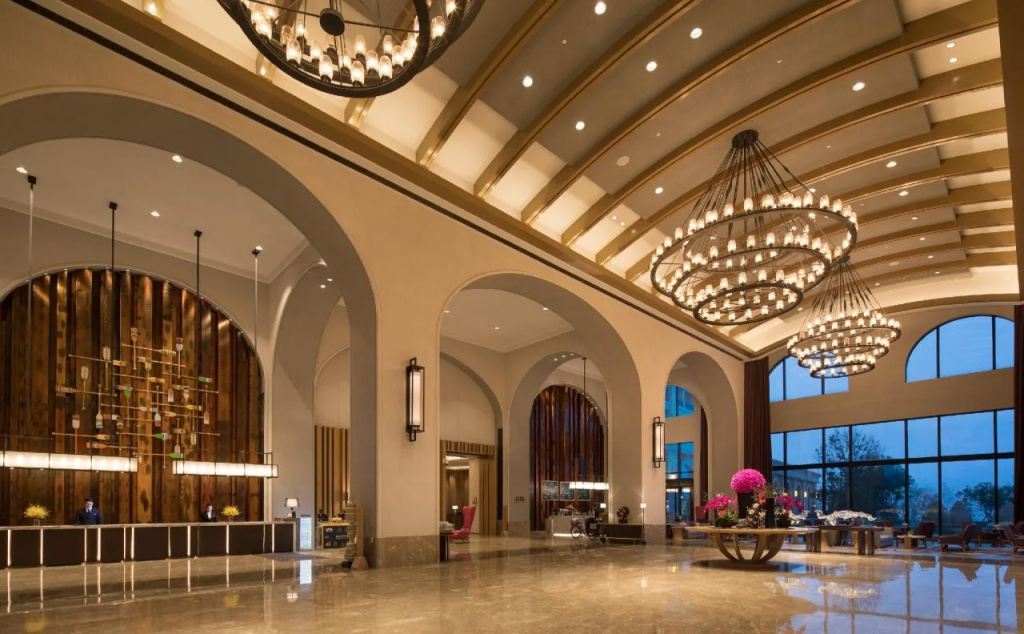Crowne Plaza Qingdao Oriental Movie Metropolis by IHG