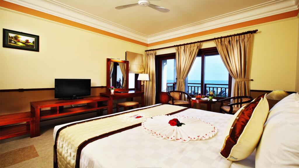 Golden Coast Resort & Spa