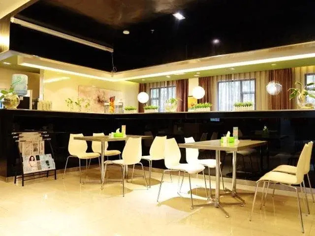 Food & Beverage