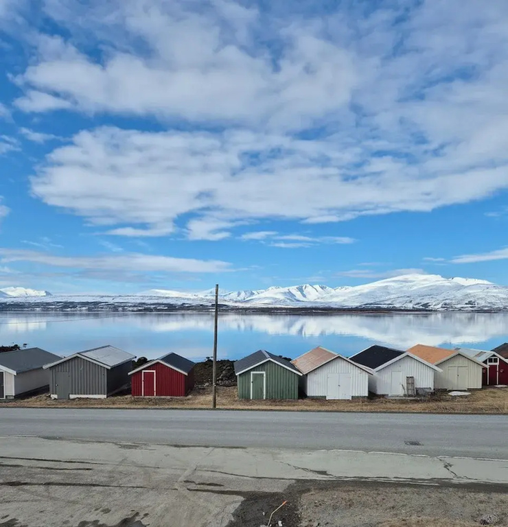 Yggdrasil Sea Wiev Lodge