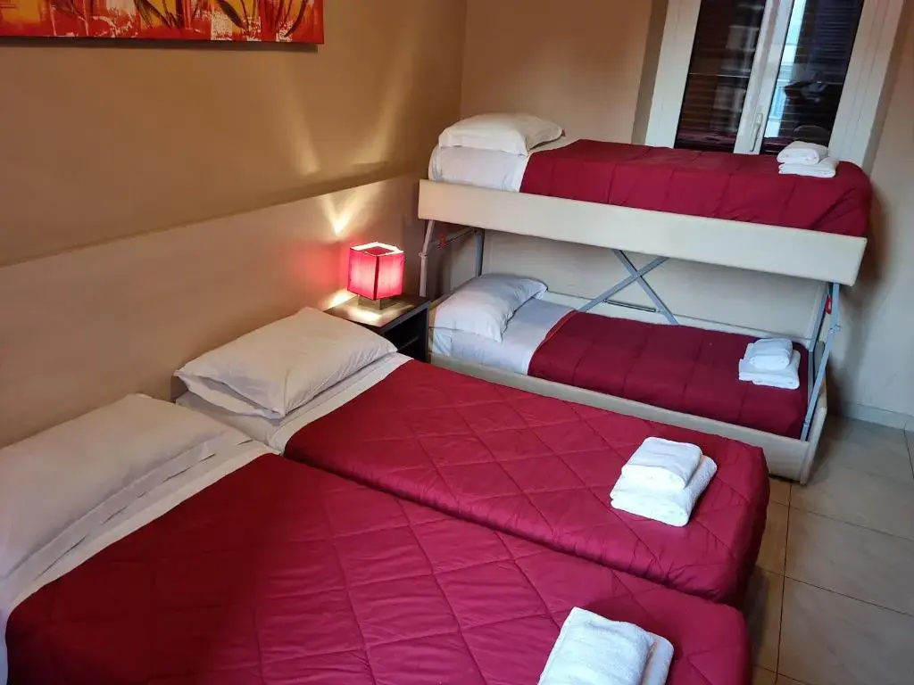 Standard Quadruple room
