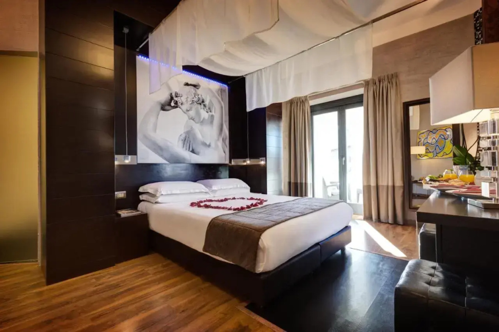Hotel photo 12