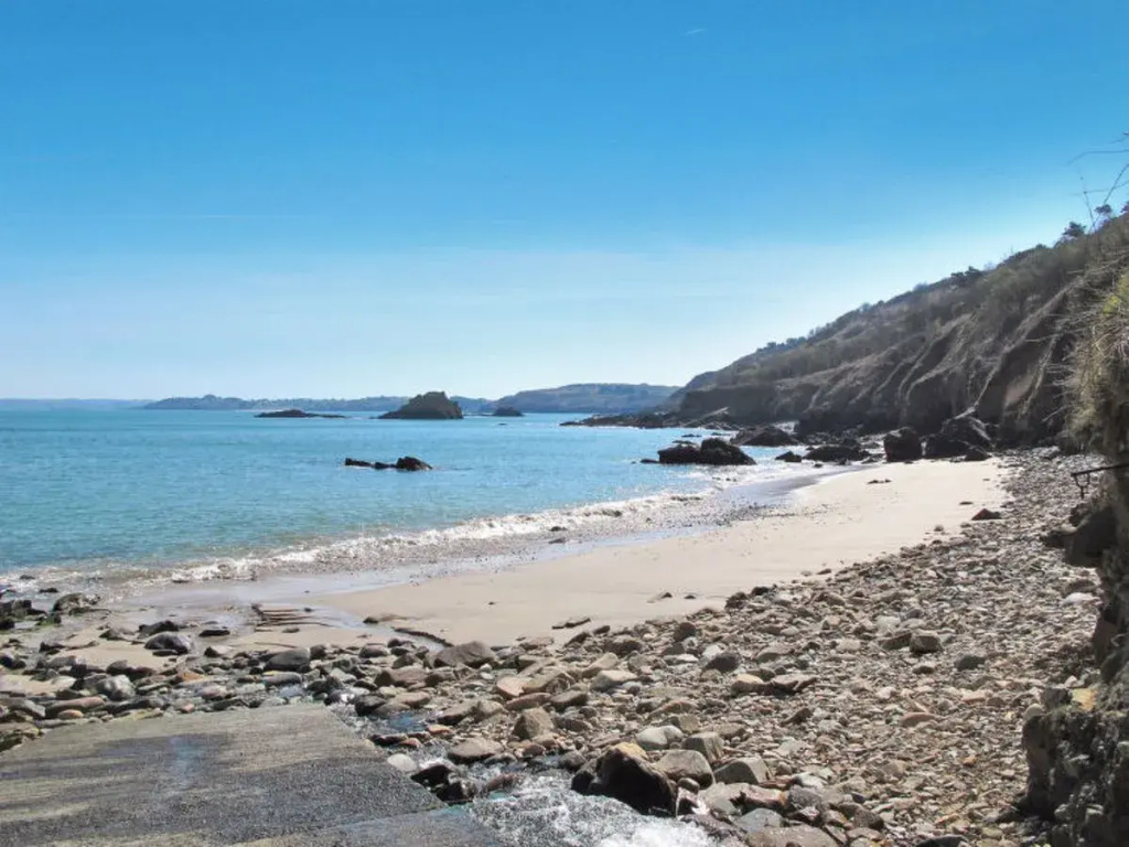 Beach & Waterfront