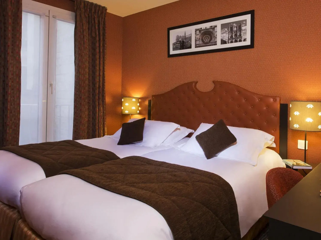Superior Double room (twin beds)