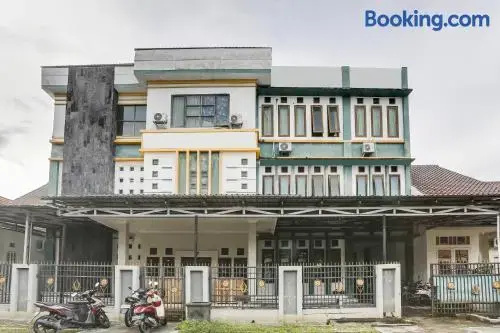 SPOT ON 91770 441 Pemuda Homestay