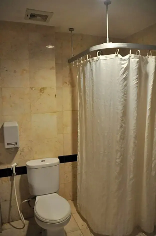 Garuda Plaza Hotel - Chambres