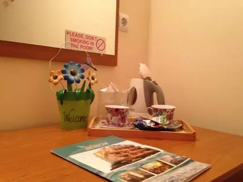 Food & Beverage