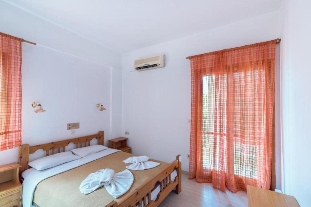 Eva Marina Hotel — 4