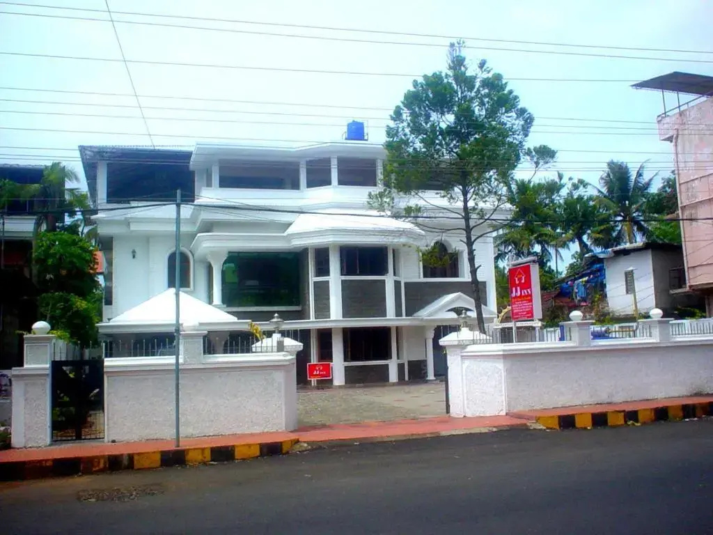 JJ Inn