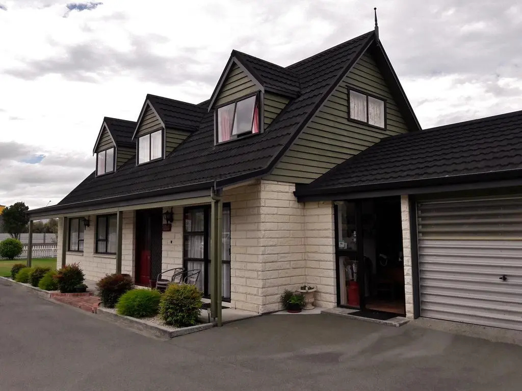 Academy Lodge Motel